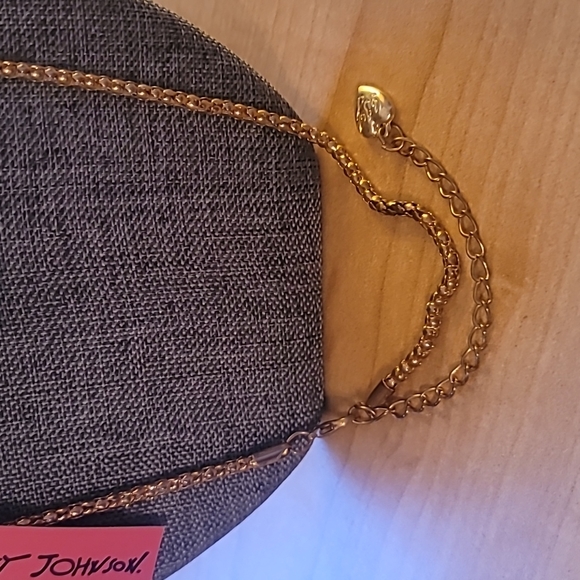 Betsey Johnson Owl Necklace - Picture 4 of 5